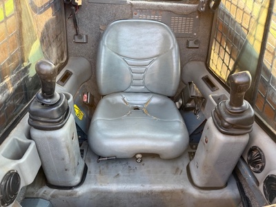 Hire Mustang 1650RT Skid Steer Loader Positrack