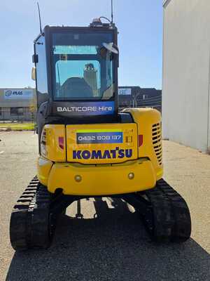 5.5t Komatsu Excavator Dry Hire Perth | Cabin | Free Delivery 3+ Days