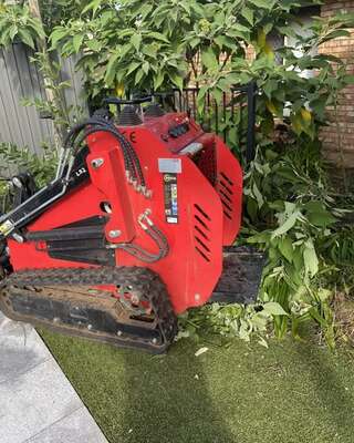 Budget mini loader hire