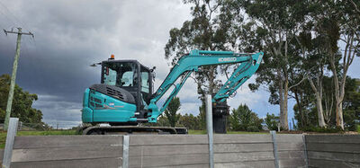 Hire 5.5T Mini Excavator with Tilt Hitch 