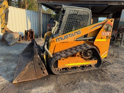 Hire Mustang 1650RT Skid Steer Loader Positrack
