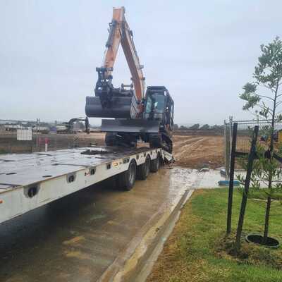  Hire 13 ton excavator 