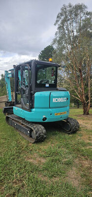 Hire 5.5T Mini Excavator with Tilt Hitch 