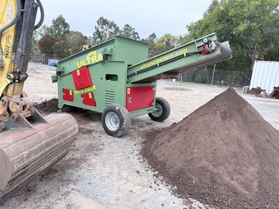 Hire Ultra Deck Vibrating Screener